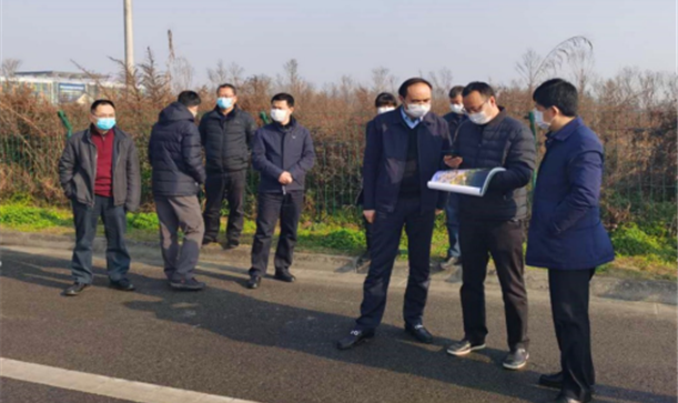 区委副书记、代区长王忠诚调研新繁国际智能家居产业新城项目、成彭路改扩建工程 开复工工作