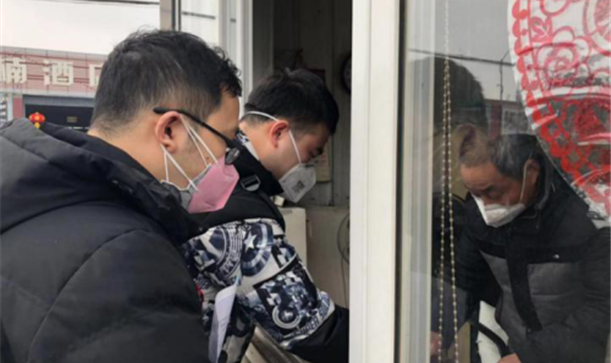 新利体育luck18先锋：争做疫情防控“最美逆行者“
